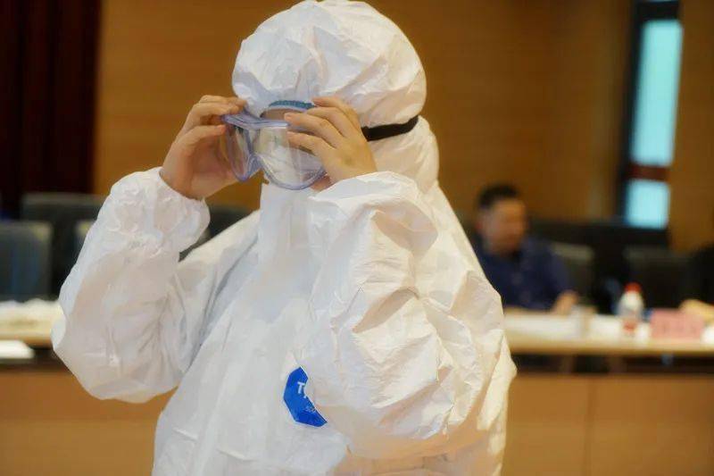 皇家社会转会期远射贴柱,志在中超名次提升,信心回归,医务组通报恢复 皇家社会转会期远射贴柱,志在中超名次提升,信心回归,医务组通报恢复