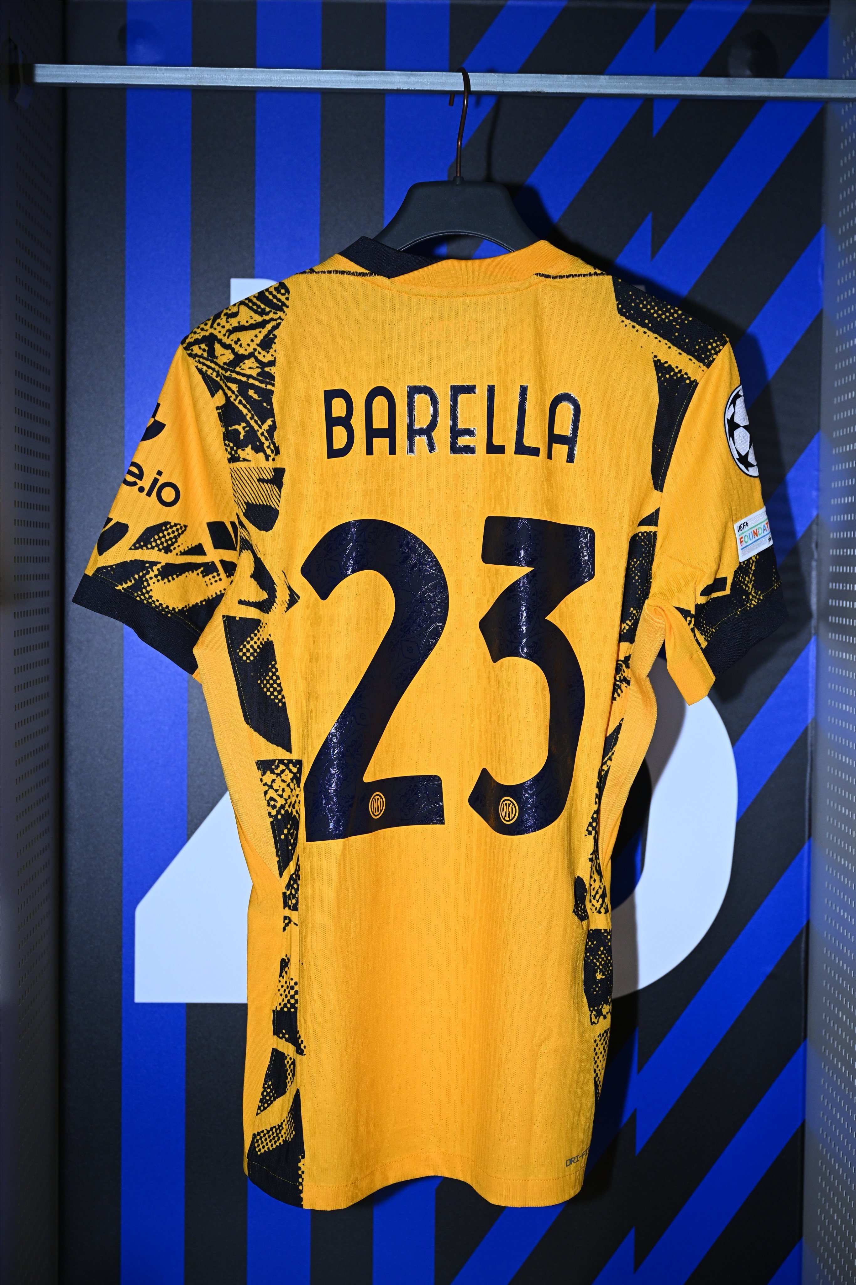 关于德甲倒计时，巴黎圣日耳曼今夜复出首秀，细节引发关注，悬念犹存，赛季目标并未改变的信息-爱游戏ayx线上