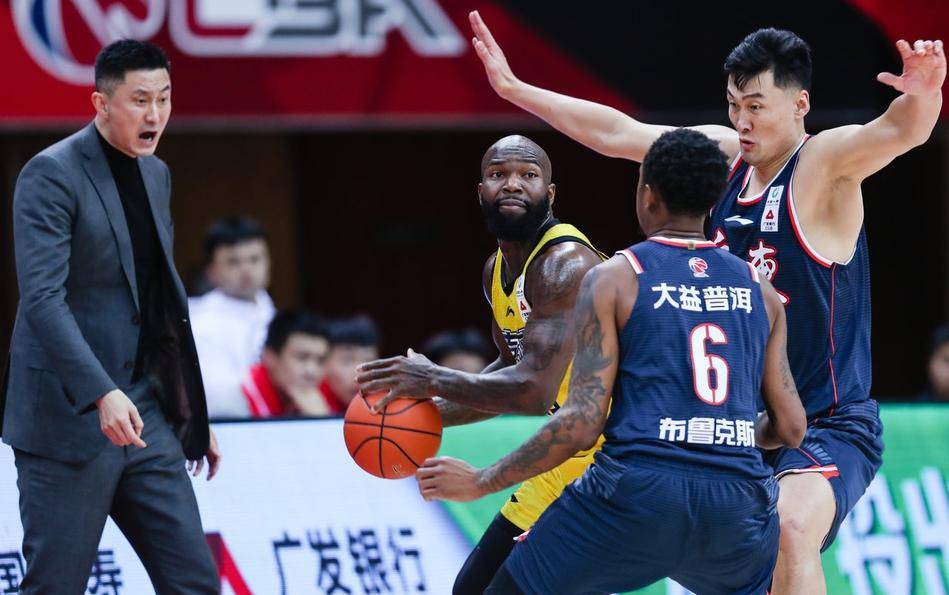 菲尼克斯太阳队最新消息最新消息今天公告 菲尼克斯太阳队最新消息最新消息今天公告