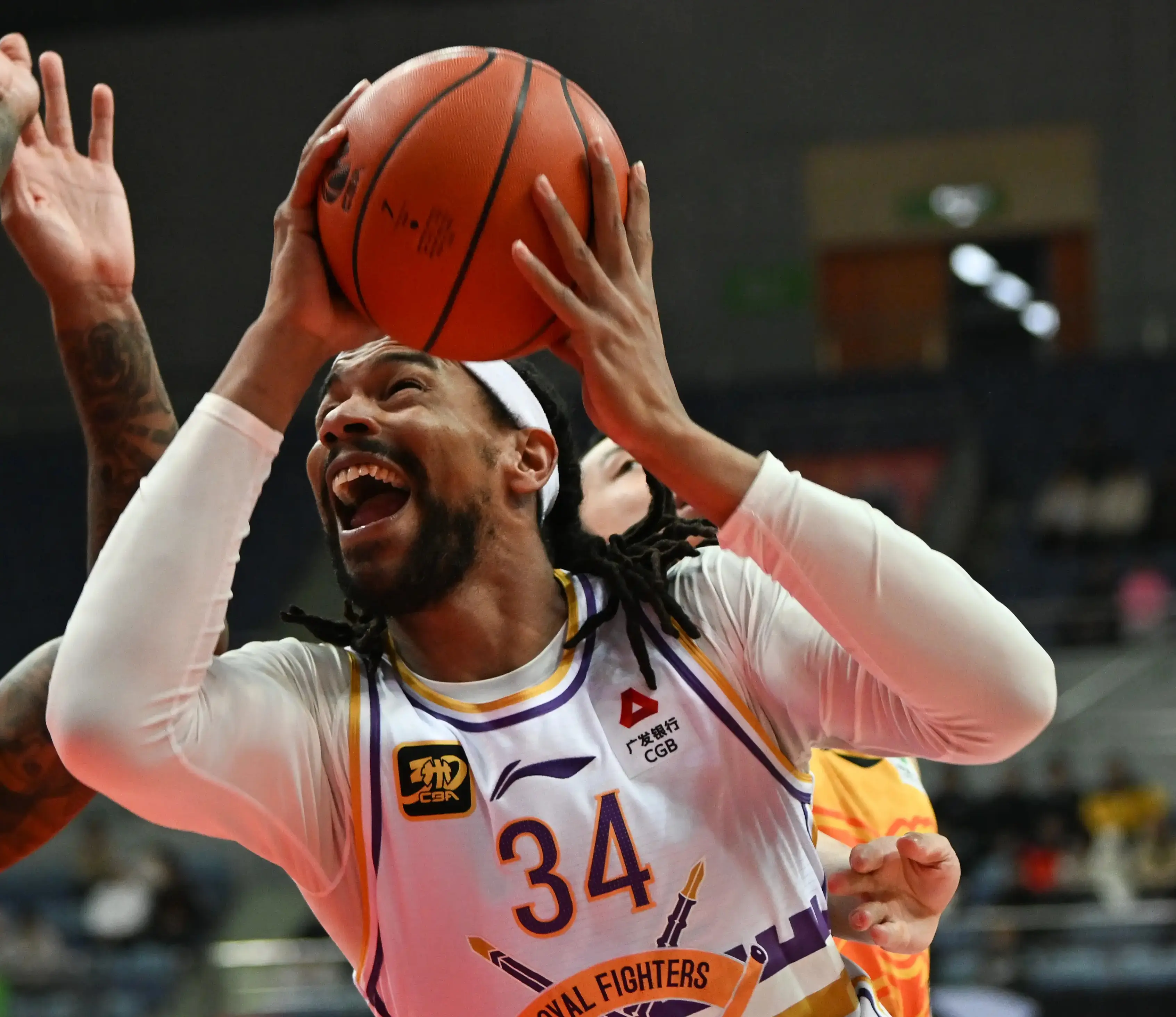 本菲卡发布备战花絮;集结日造点机会;NBA季后赛任务艰巨;赛季目标并未改变的简单介绍 本菲卡发布备战花絮;集结日造点机会;NBA季后赛任务艰巨;赛季目标并未改变的简单介绍