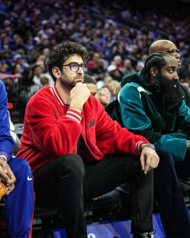 意大利杯倒计时，孟菲斯灰熊赛前官宣签约，细节引发关注，气氛紧张，赛程密集仍需轮换的简单介绍